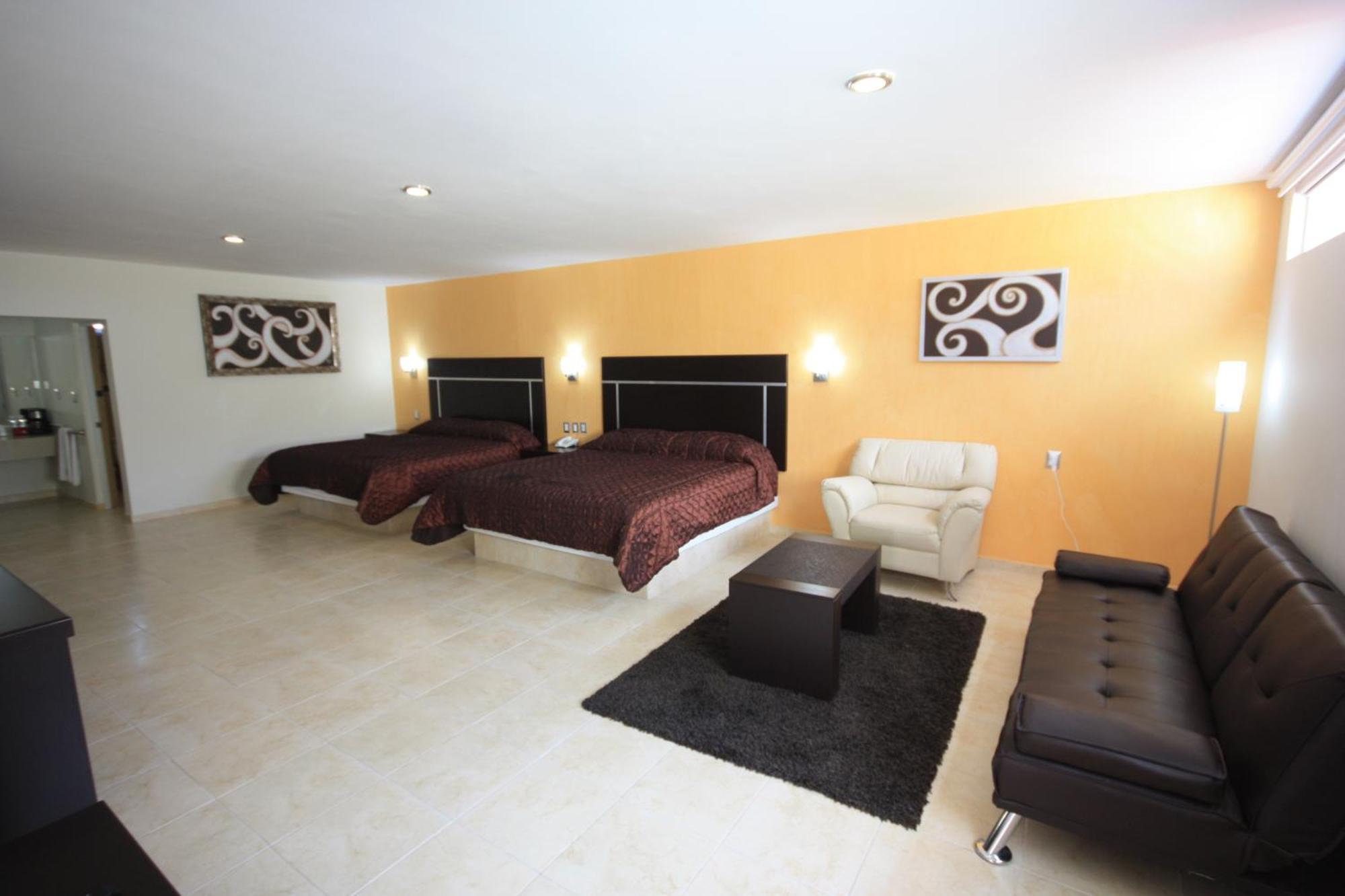 Hotel 5 Inn Silao Bagian luar foto
