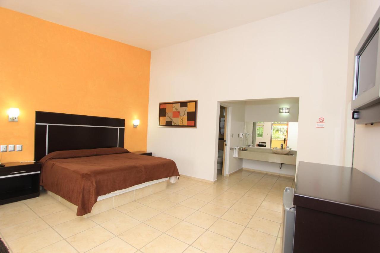 Hotel 5 Inn Silao Bagian luar foto