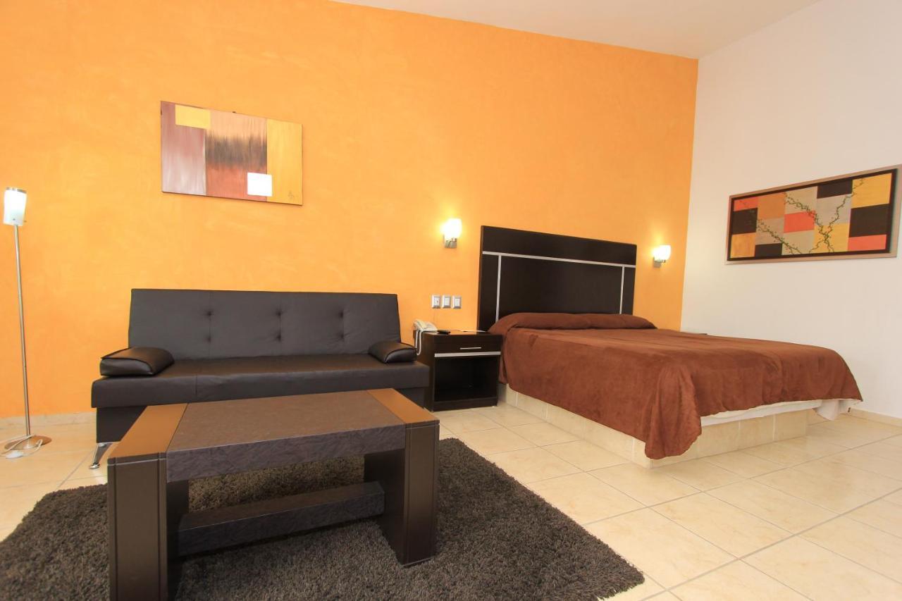 Hotel 5 Inn Silao Bagian luar foto