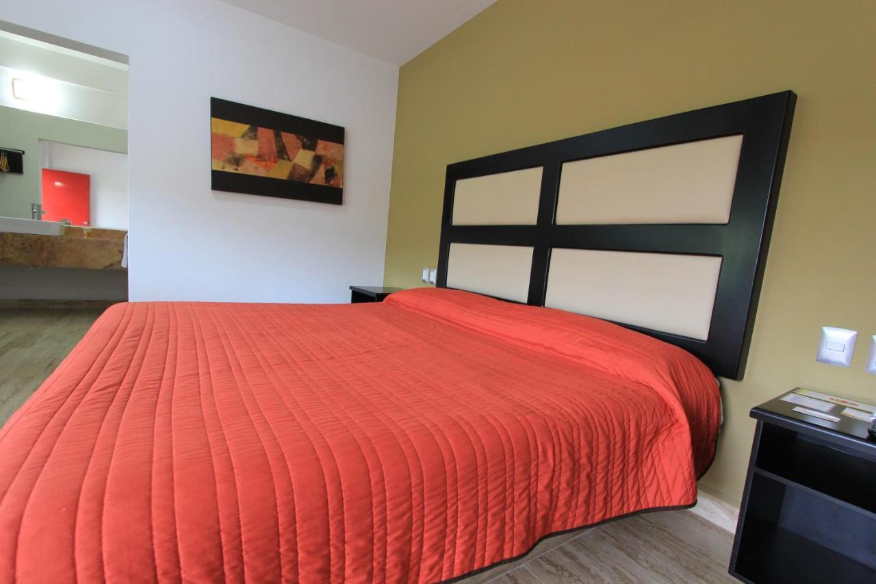 Hotel 5 Inn Silao Bagian luar foto