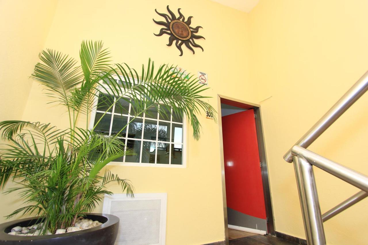 Hotel 5 Inn Silao Bagian luar foto