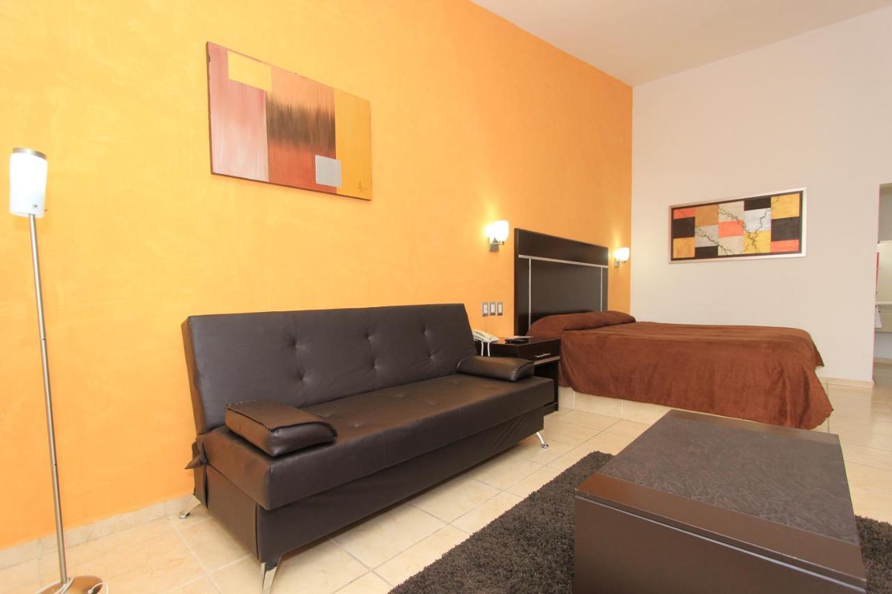 Hotel 5 Inn Silao Bagian luar foto
