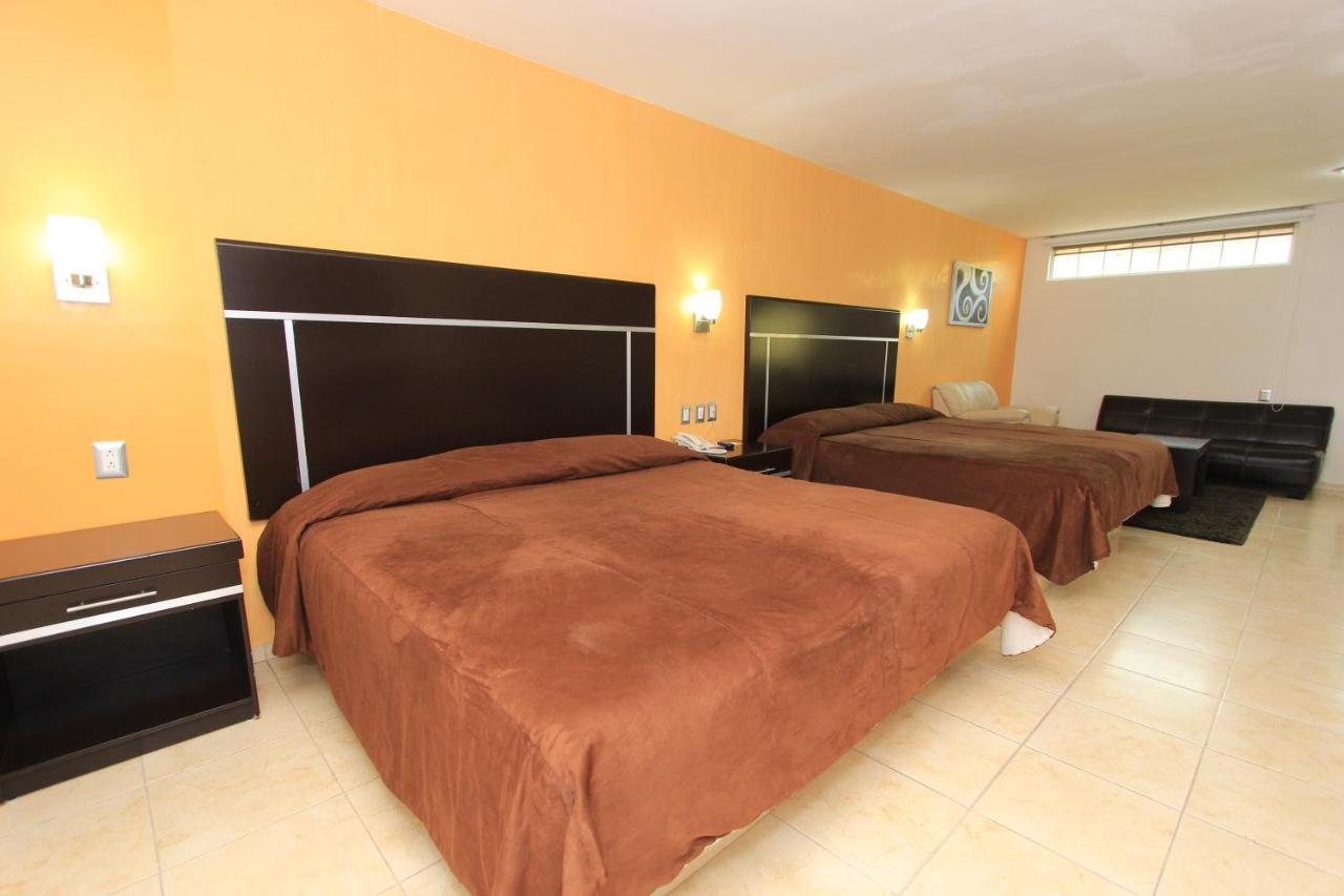 Hotel 5 Inn Silao Bagian luar foto