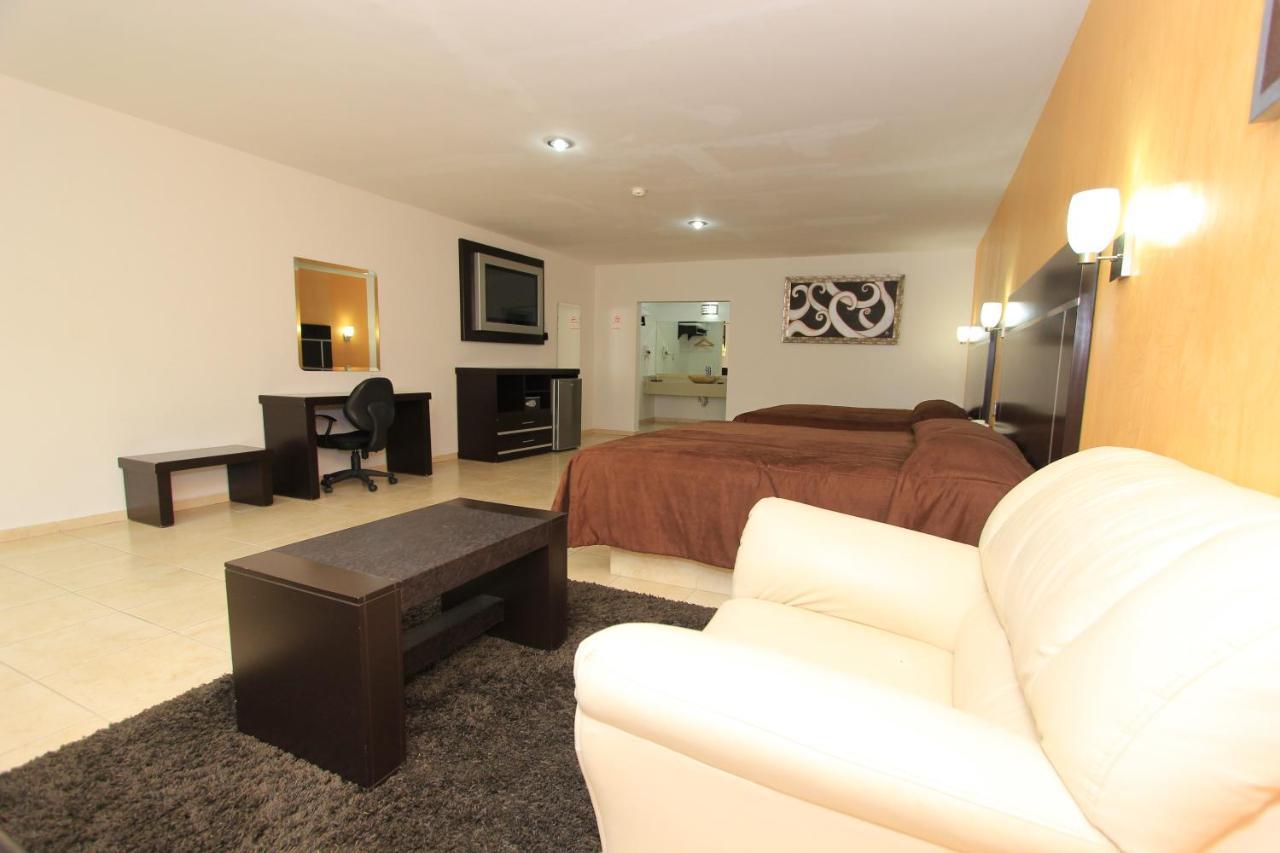 Hotel 5 Inn Silao Bagian luar foto