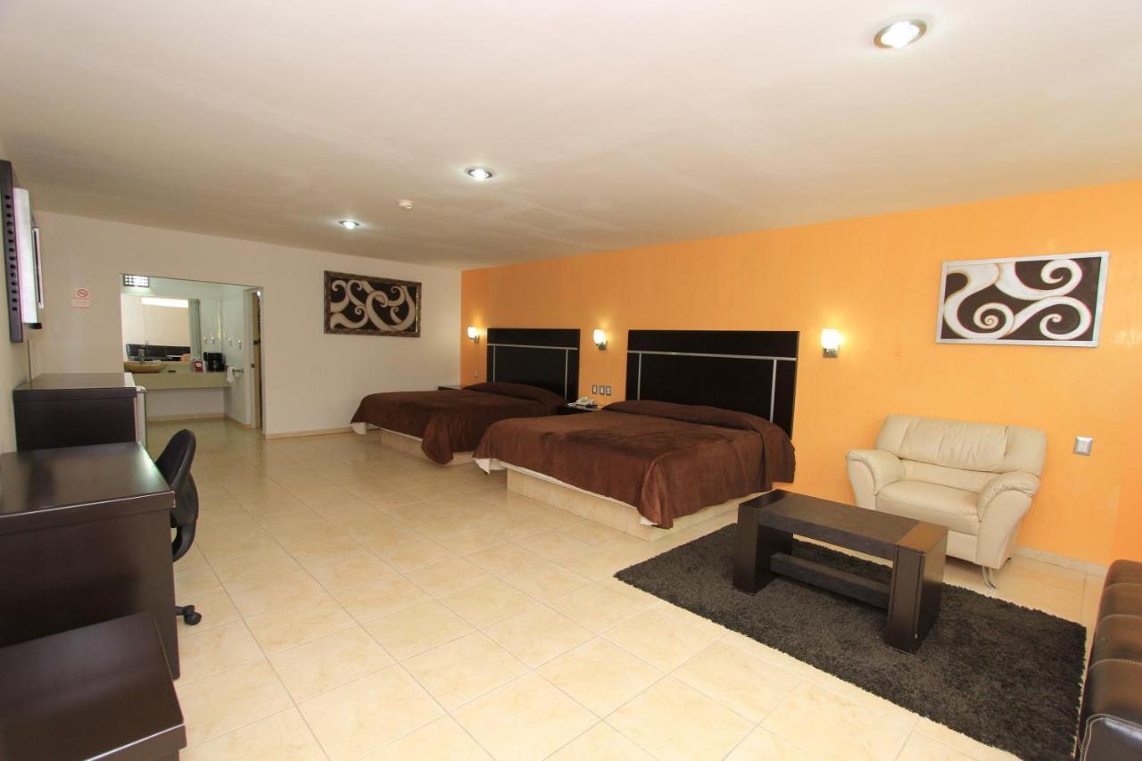 Hotel 5 Inn Silao Bagian luar foto